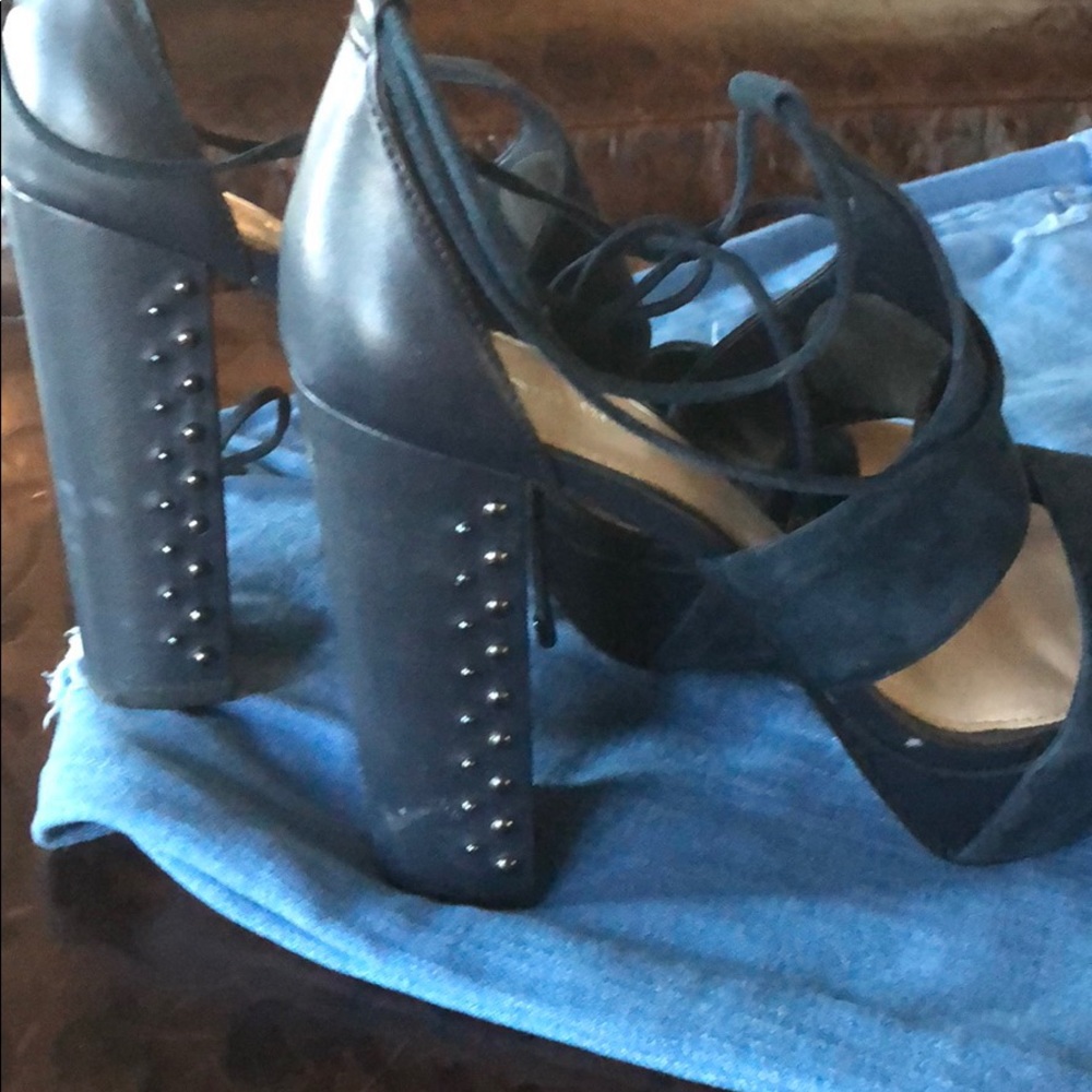 Gianni Bini Addi Block Heel Sandals - Picture 6 of 8